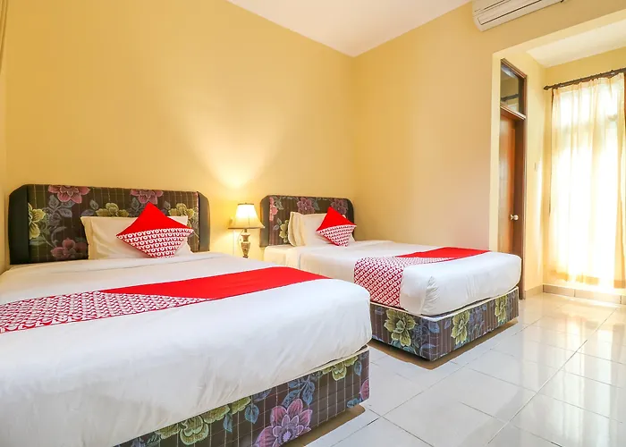 Hotel Oyo 2280 Guntur Ii 2*