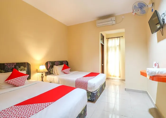 Oyo 2280 Guntur Ii Hotel Denpasar (Bali)